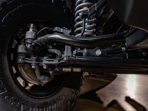 Used 2022 Jeep Gladiator Sport image 13