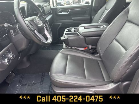 Used 2025 GMC Sierra 1500 SLT AWD/4WD image 17