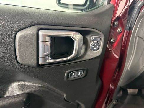 Used 2021 Jeep Gladiator Sport AWD/4WD image 10