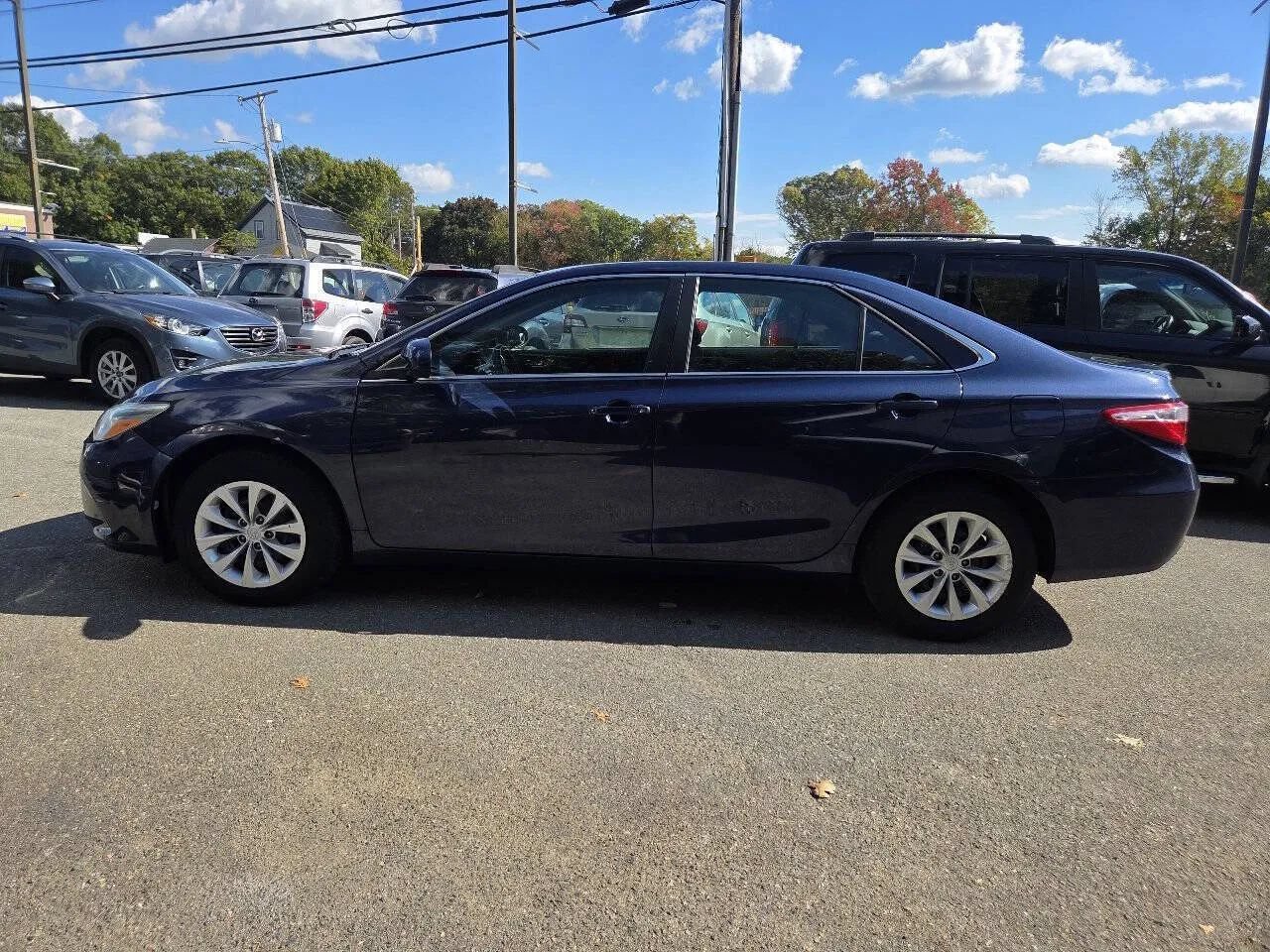 Used 2015 Toyota Camry LE FWD image 42