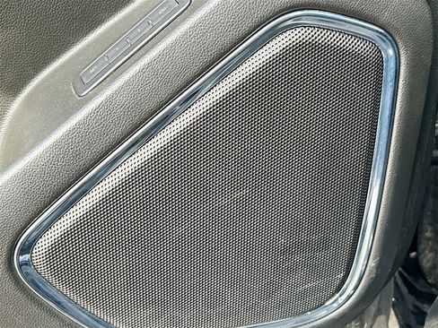 Used 2019 GMC Yukon XL Denali w/ Open Road Package image 19