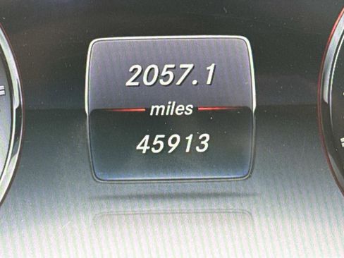 Used 2015 Mercedes-Benz S 63 AMG 4MATIC Sedan image 27
