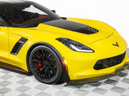 Used 2016 Chevrolet Corvette Z06 w/ 3LZ Preferred Equipment Group RWD image 5