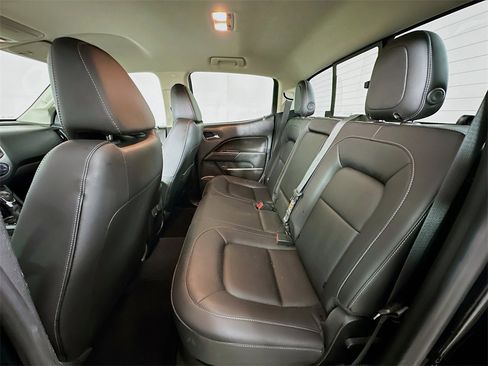 Used 2022 Chevrolet Colorado LT w/ Luxury Package image 4