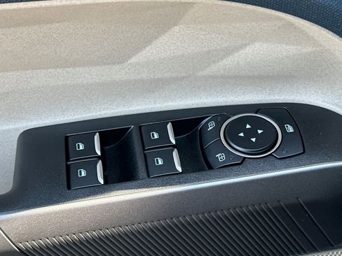 New 2025 Ford Maverick Lariat image 14