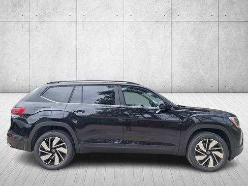 New 2026 Volkswagen Atlas SE image 6
