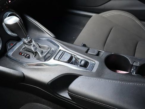 Used 2022 Chevrolet Camaro LT RWD image 25