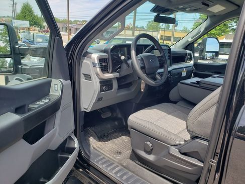 Used 2023 Ford F450 XL w/ 360-Degree Camera Package AWD/4WD image 9