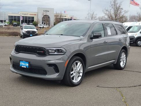 Used 2025 Dodge Durango GT image 1