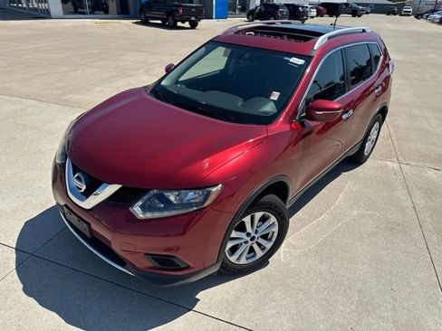 Used 2015 Nissan Rogue SV w/ SV Moonroof Package AWD/4WD image 19