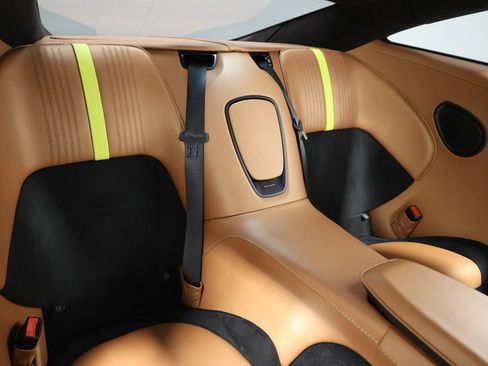 Used 2020 Aston Martin DB11 AMR image 64