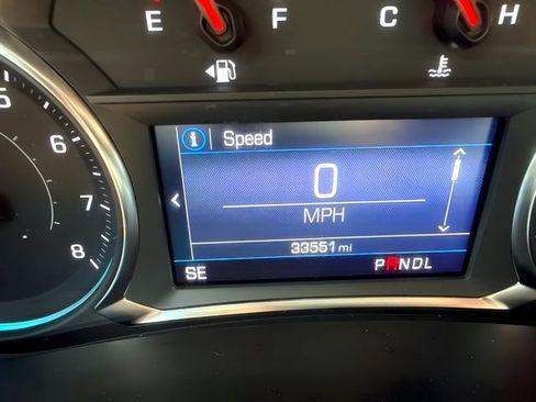 Used 2023 Chevrolet Equinox LT AWD/4WD image 28