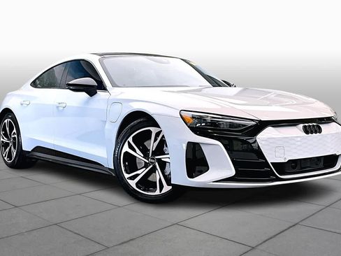 Certified 2024 Audi e-tron GT Premium Plus image 3