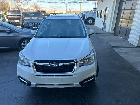 Used 2017 Subaru Forester 2.5i Premium w/ All-Weather Package image 2