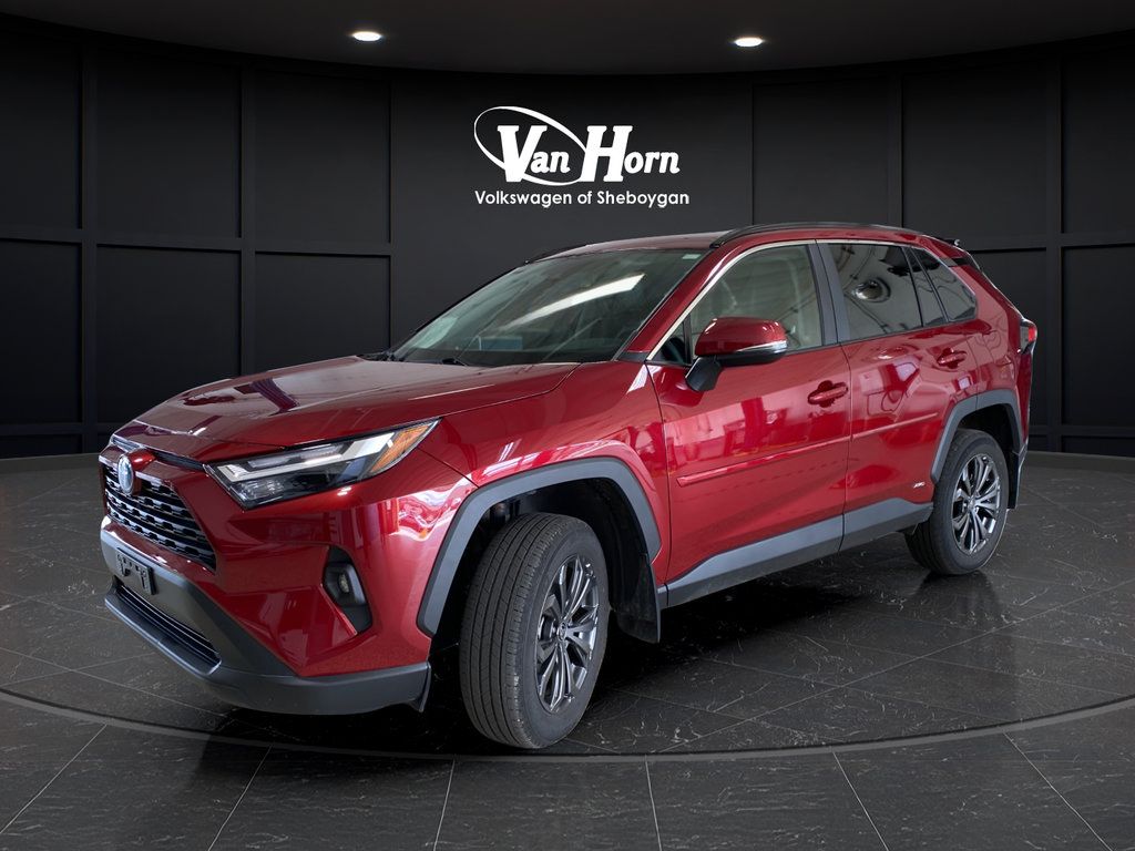 Used 2023 Toyota RAV4 XLE Premium AWD/4WD image 3