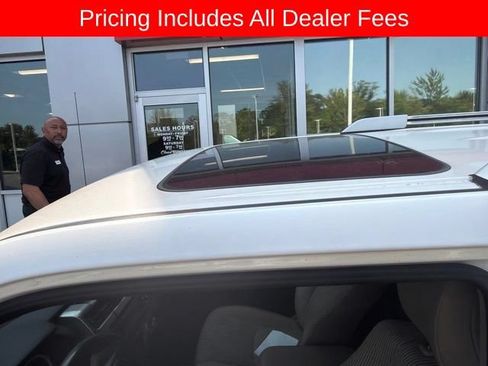 Used 2011 Toyota 4Runner SR5 w/ Convenience Pkg AWD/4WD image 16