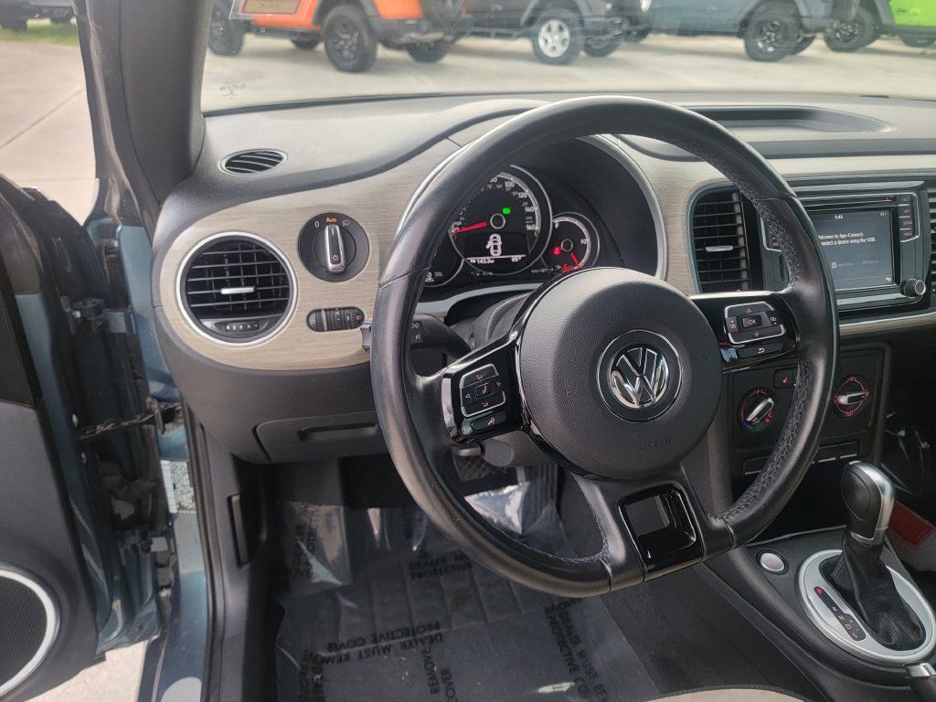 Used 2018 Volkswagen Beetle 2.0T FWD image 16