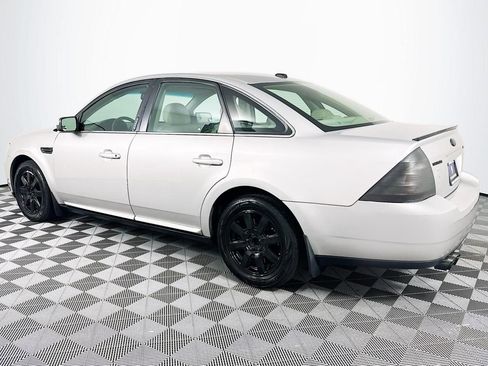Used 2008 Ford Taurus SEL FWD image 8
