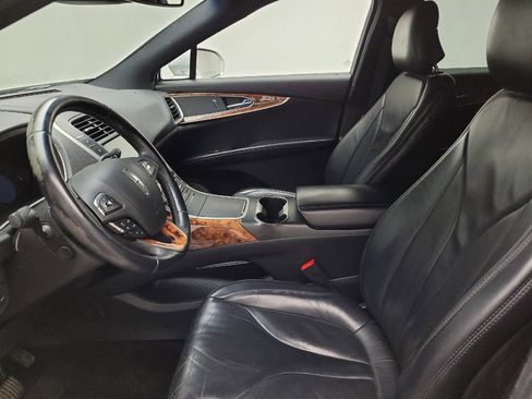 Used 2017 Lincoln MKX Select w/ Select Plus Package AWD/4WD image 17