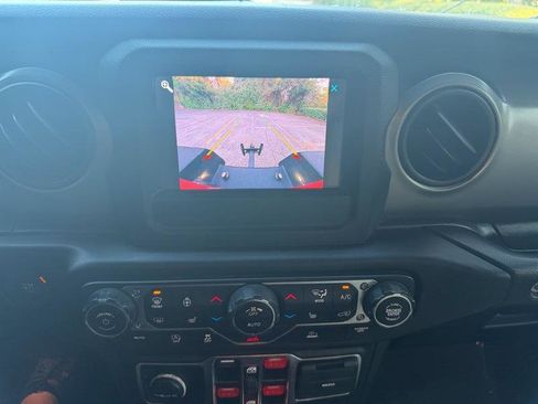 Used 2020 Jeep Gladiator Sport w/ Quick Order Package 24S image 31