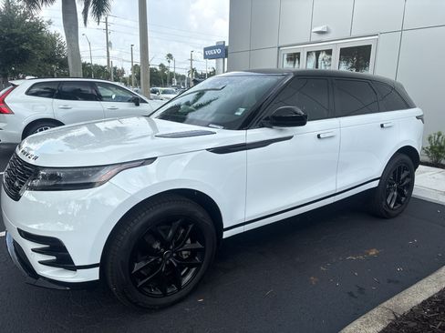 Used 2024 Land Rover Range Rover Velar Dynamic SE AWD/4WD image 3