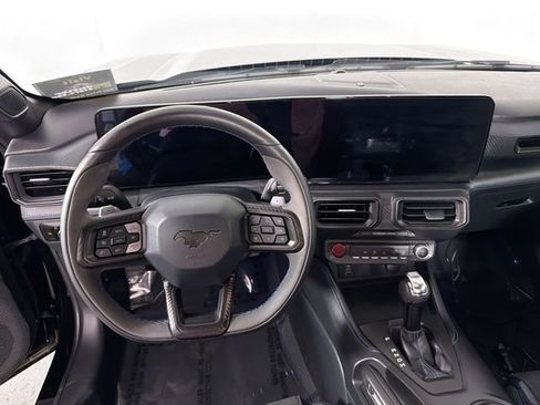Used 2025 Ford Mustang Dark Horse image 22