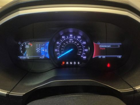 Used 2019 Ford Edge SEL w/ Equipment Group 201A FWD image 23