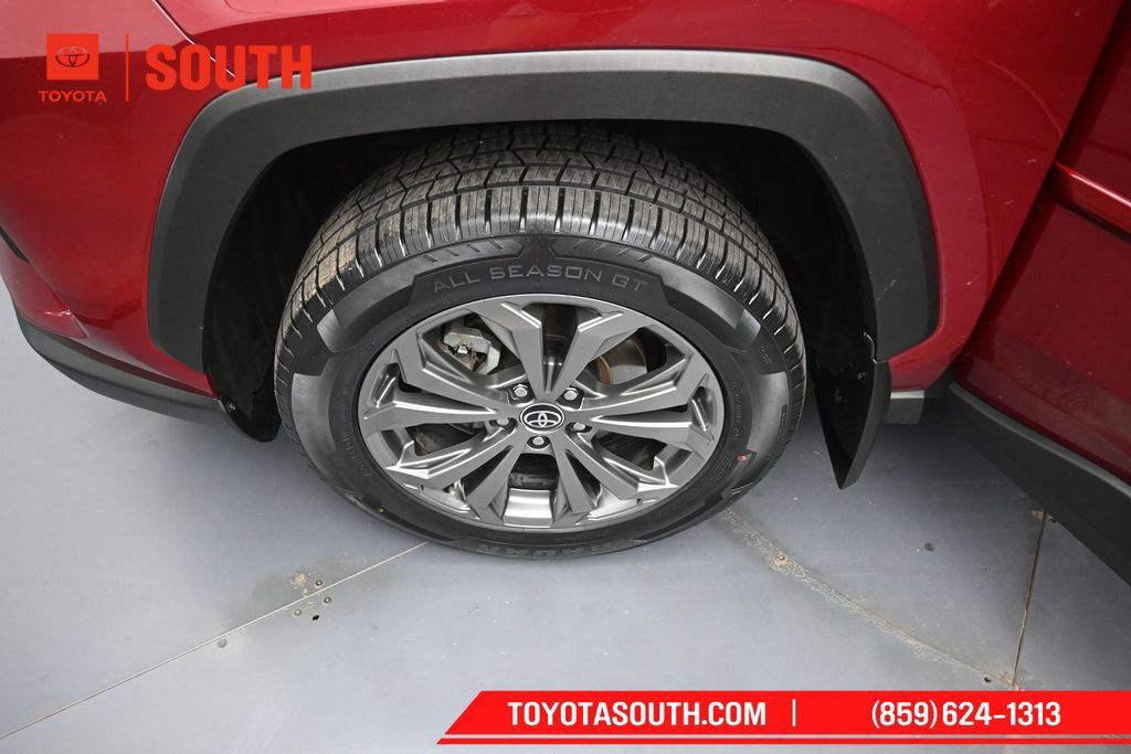 Used 2022 Toyota RAV4 Limited AWD/4WD image 35