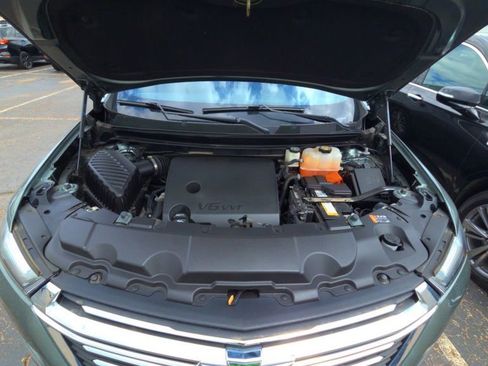 Used 2023 Chevrolet Traverse LT FWD image 7