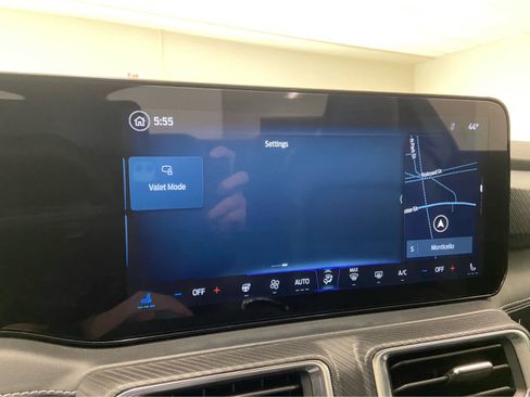 Used 2024 Ford Mustang GT Premium image 31