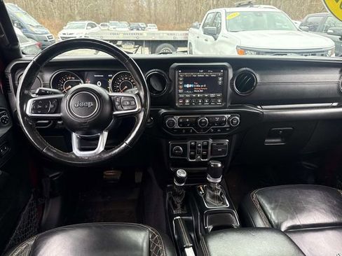 Used 2021 Jeep Gladiator Overland image 16
