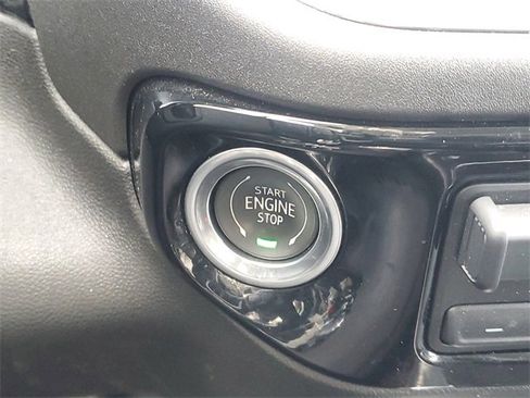 Used 2024 Chevrolet Silverado 2500 LT w/ Convenience Package image 25