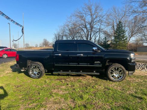Used 2017 Chevrolet Silverado 1500 High Country image 6