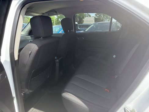Used 2012 Chevrolet Equinox LT AWD/4WD image 8