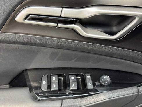 Used 2024 Kia Sportage EX image 29