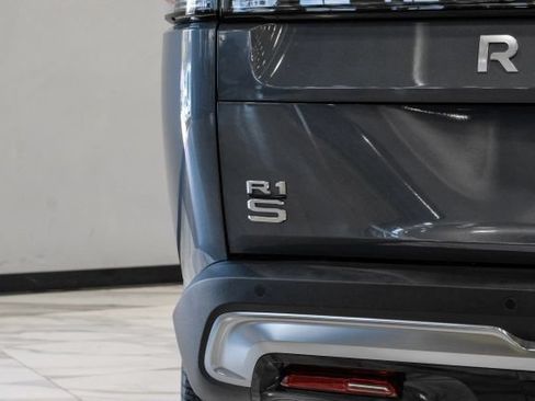 Used 2025 Rivian R1S Adventure AWD/4WD image 51