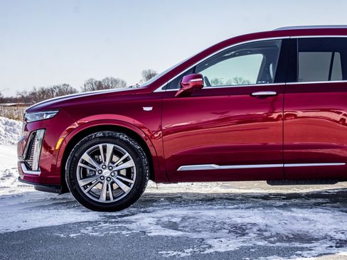 Used 2024 Cadillac XT6 Premium Luxury w/ Platinum Package image 43