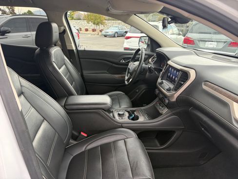 Used 2023 GMC Acadia Denali AWD/4WD image 19