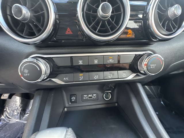 Certified 2025 Nissan Sentra SV FWD image 19
