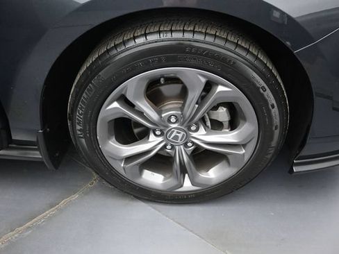 Certified 2024 Honda Accord EX image 32