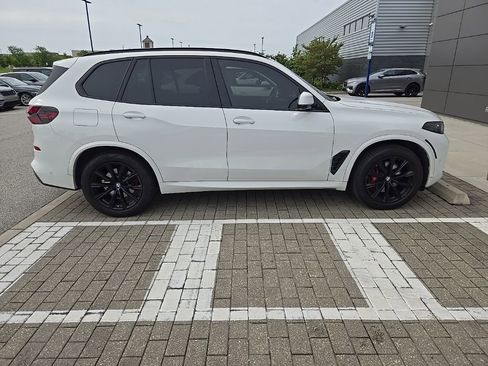 Used 2024 BMW X5 xDrive40i w/ M Sport Package AWD/4WD image 4
