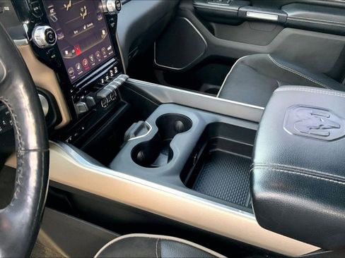 Used 2019 RAM 1500 Laramie image 15