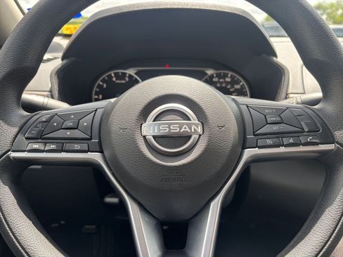 Used 2025 Nissan Altima 2.5 SV image 28