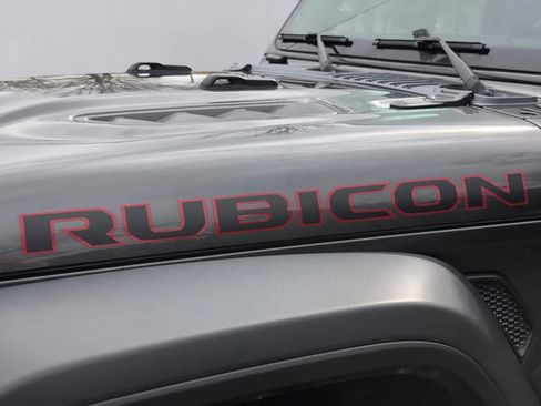 Used 2023 Jeep Gladiator Rubicon w/ LED Lighting Group image 31