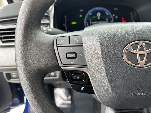 Certified 2025 Toyota Camry LE image 19