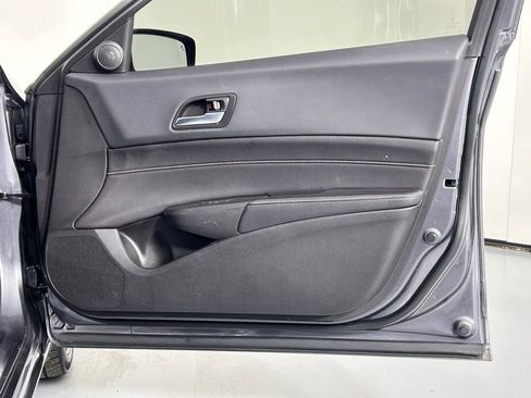 Used 2019 Acura ILX Technology Package image 9