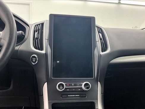 Used 2022 Ford Edge SE w/ Black Appearance Package image 31