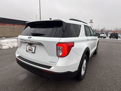 Used 2021 Ford Explorer XLT image 5