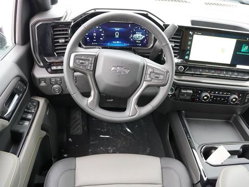 New 2026 Chevrolet Silverado 2500 ZR2 image 13