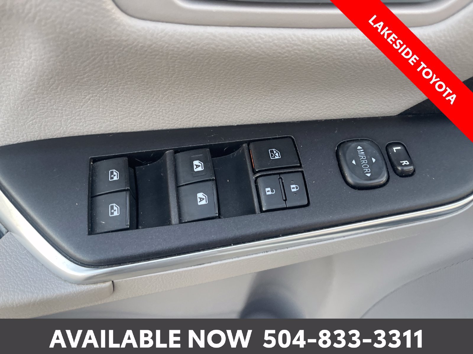 Used 2017 Toyota Camry SE FWD image 23